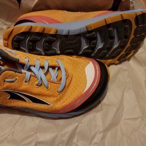 Altra Superior 2 Zero-Drop Women 10.5 Yellow